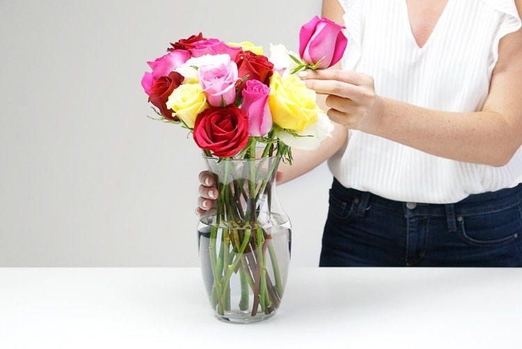 How to Make Flowers Last Longer in Vase - Keep Cut Flowers Fresh
