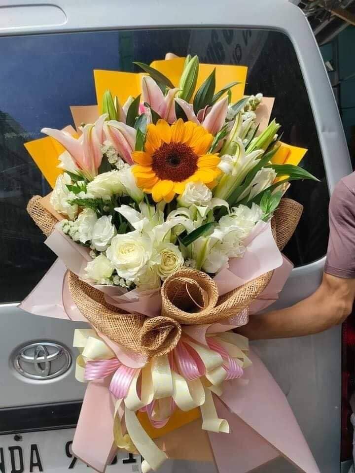 Hand Bouquet 5
