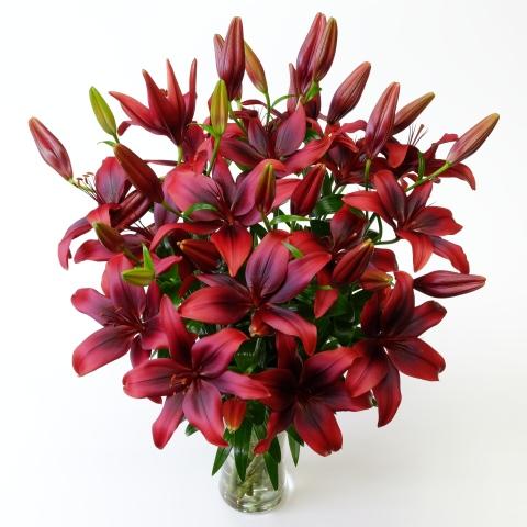 Lilies bouquet 5 - Redflowersngifts.com